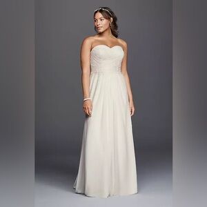 David's Bridal White Chiffon Lace Sweetheart Style# 9WG3793 Wedding Dress 22W